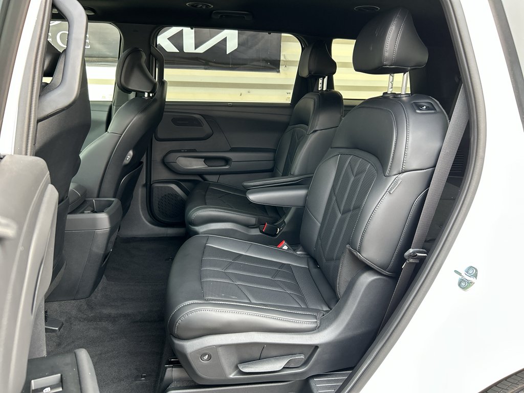 New 2027 Glacial White Pearl Kia X-Line EX image 12