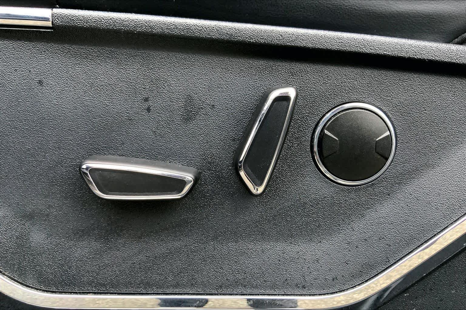 Used 2023 Stone Gray Ford Platinum image 31