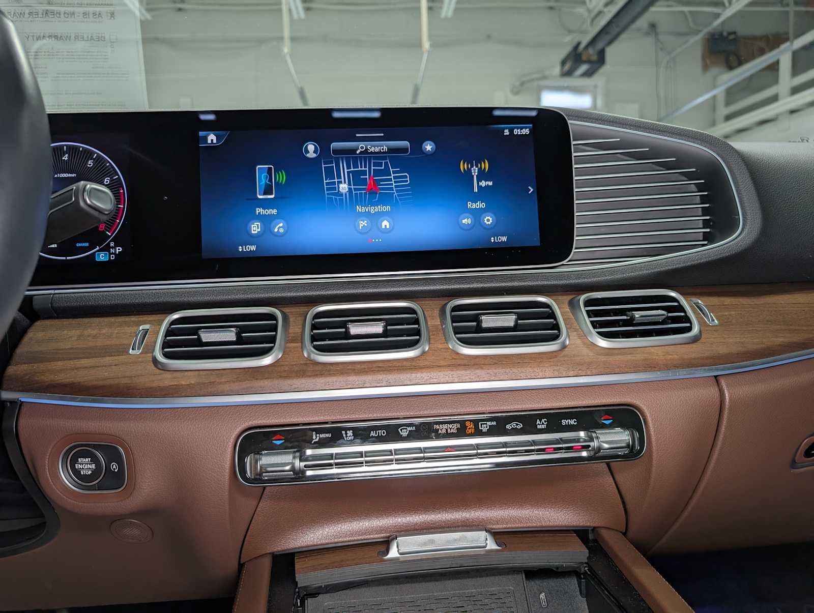 Certified Used 2025 Polar White Mercedes-Benz GLE 350 image 31