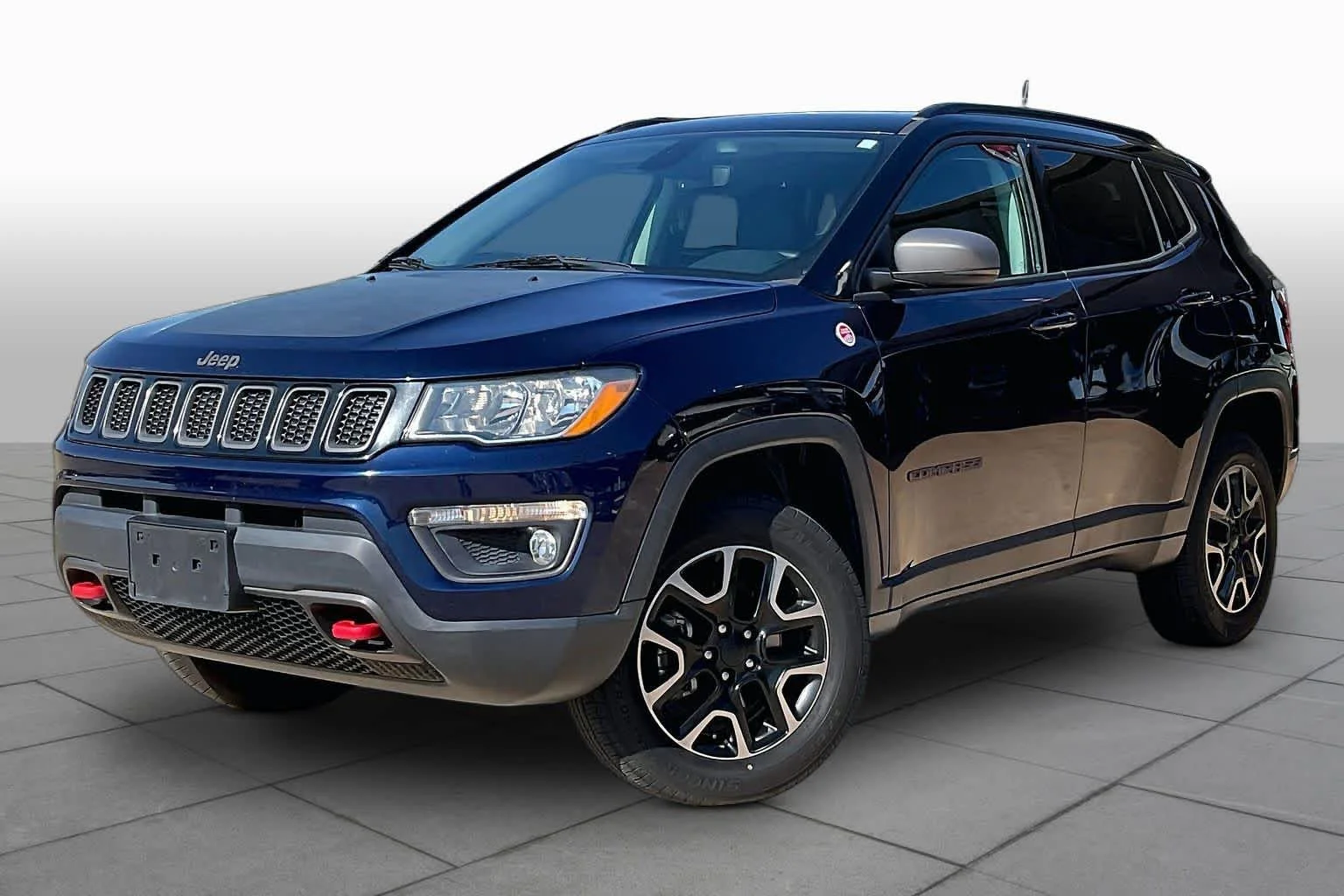 Used 2019 Jazz Blue Pearlcoat Jeep Trailhawk image 2