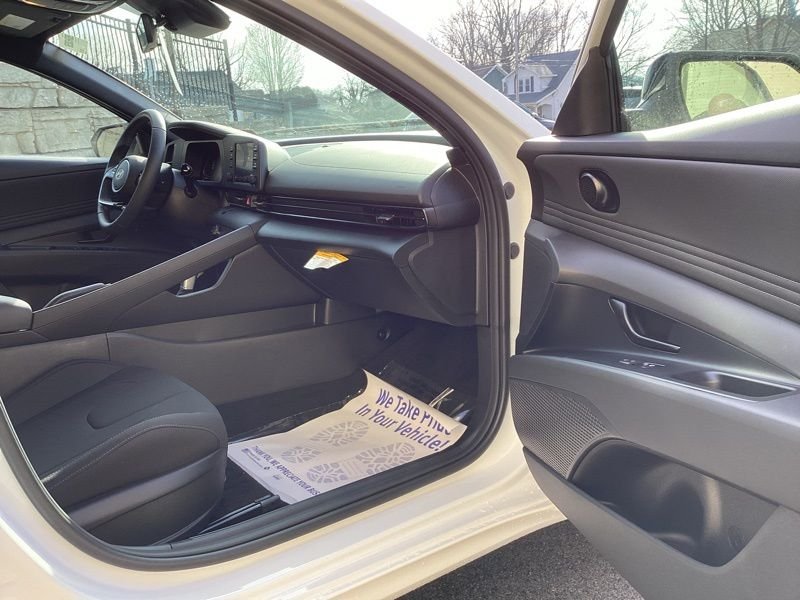 2026 Hyundai Elantra SEL Sport - Photo 15
