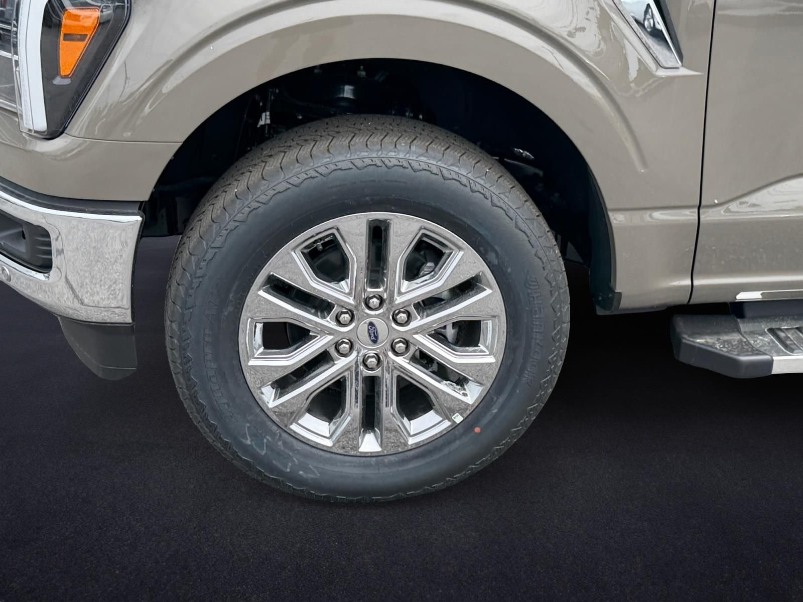 New 2026 Marsh Gray Ford Lariat® image 2