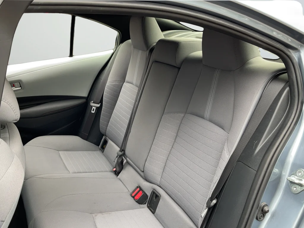 Used 2023  Toyota SE image 26