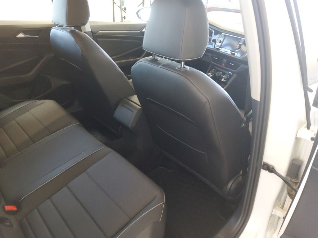 Used 2023  Volkswagen 1.5T SE image 17