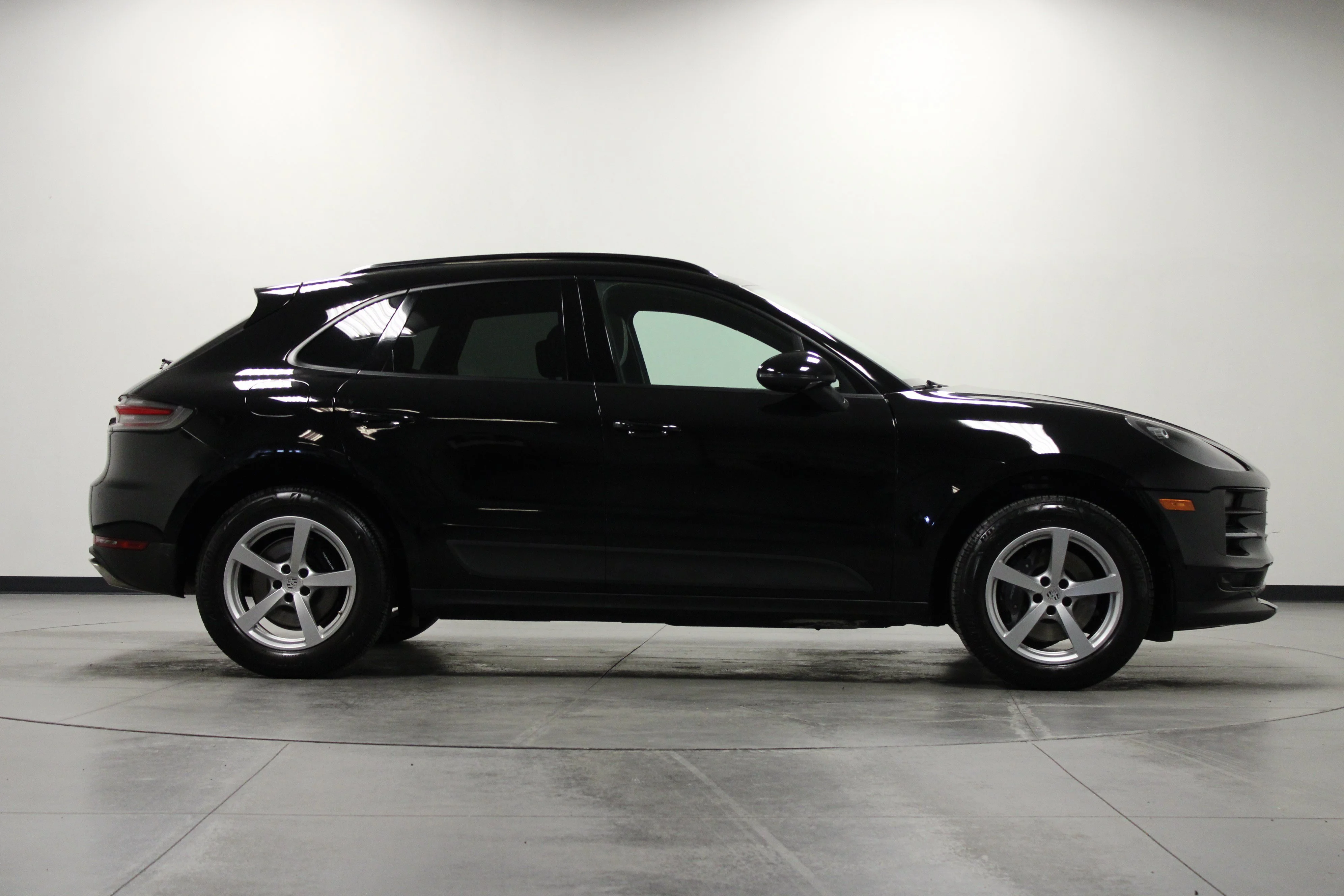 Used 2021 Jet Black Metallic Porsche Base image 3