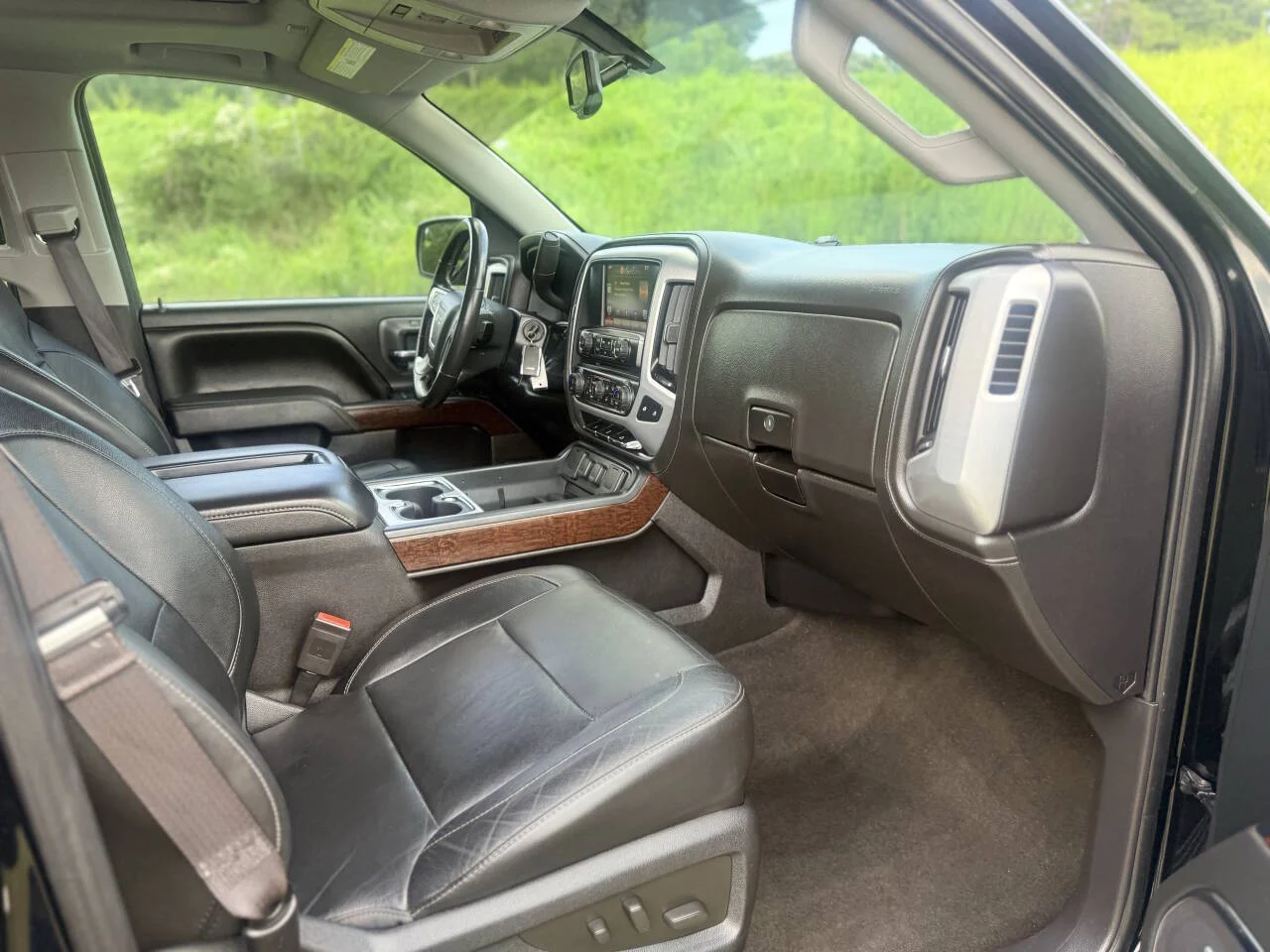 Used 2015 Black GMC SLT 4x2 4dr Crew Cab 5.8 ft. SB image 18