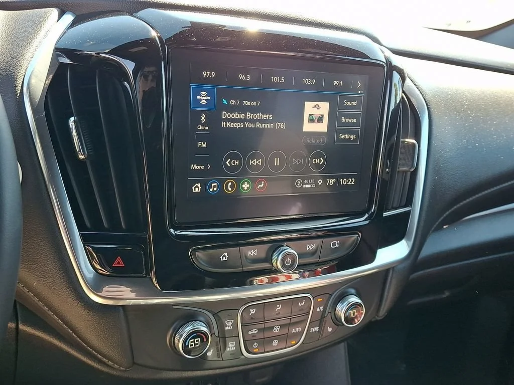 Used 2023 Sterling Gray Metallic Chevrolet LT Cloth image 24