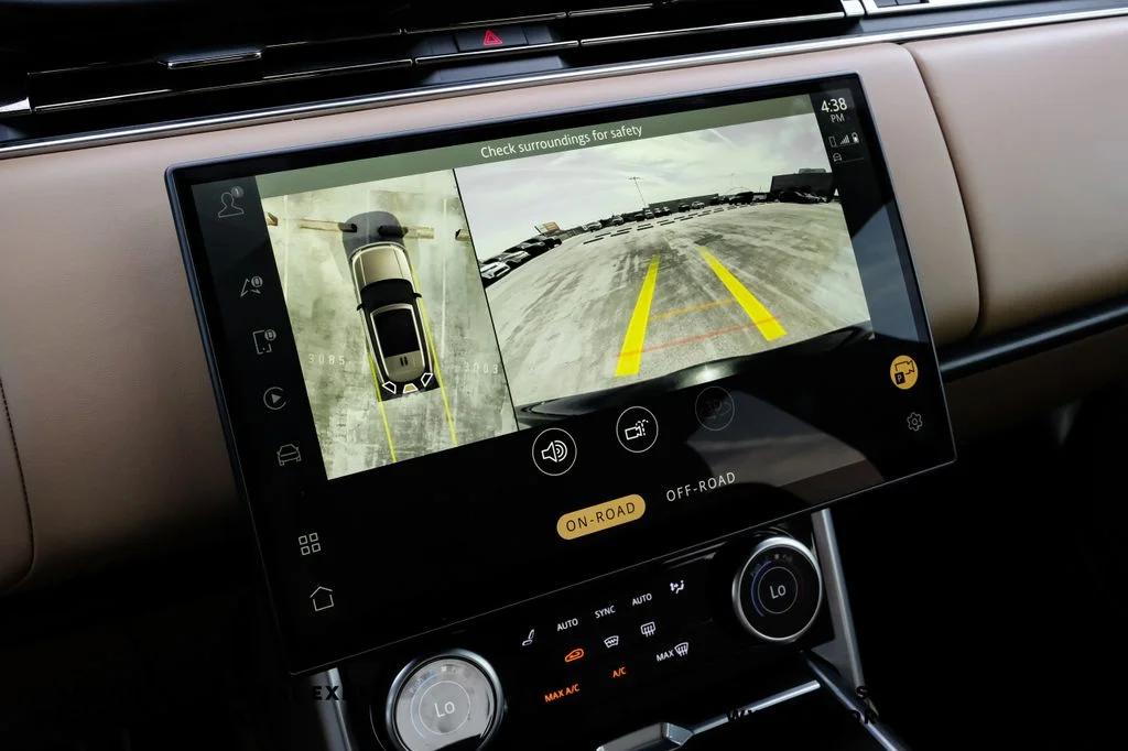Used 2023 Black Land Rover SE image 22