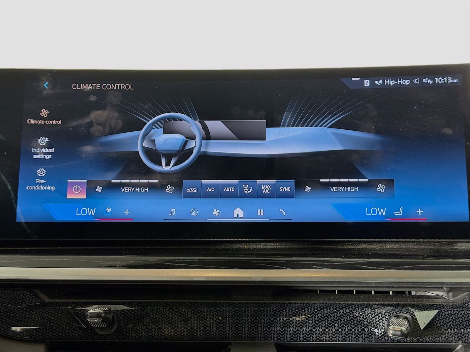 Certified Used 2024 Frozen Pure Grey Metallic BMW xDrive40i image 16