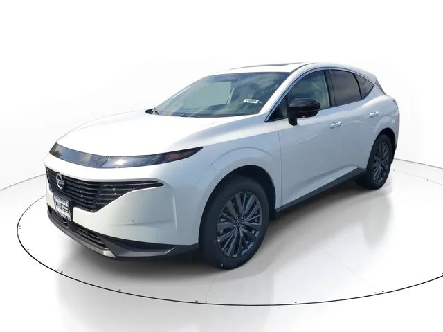 New 2026 Everest White Pearl TriCoat Nissan SL image 2
