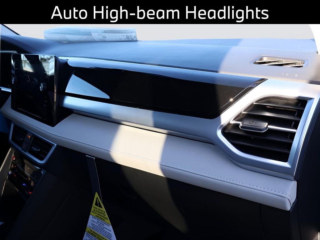 2025 Volkswagen Taos SE - Photo 13