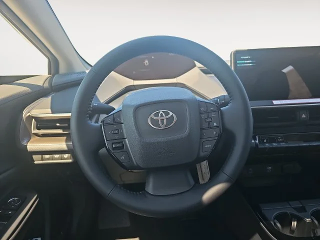 New 2027 Wind Chill Pearl Toyota XLE image 10