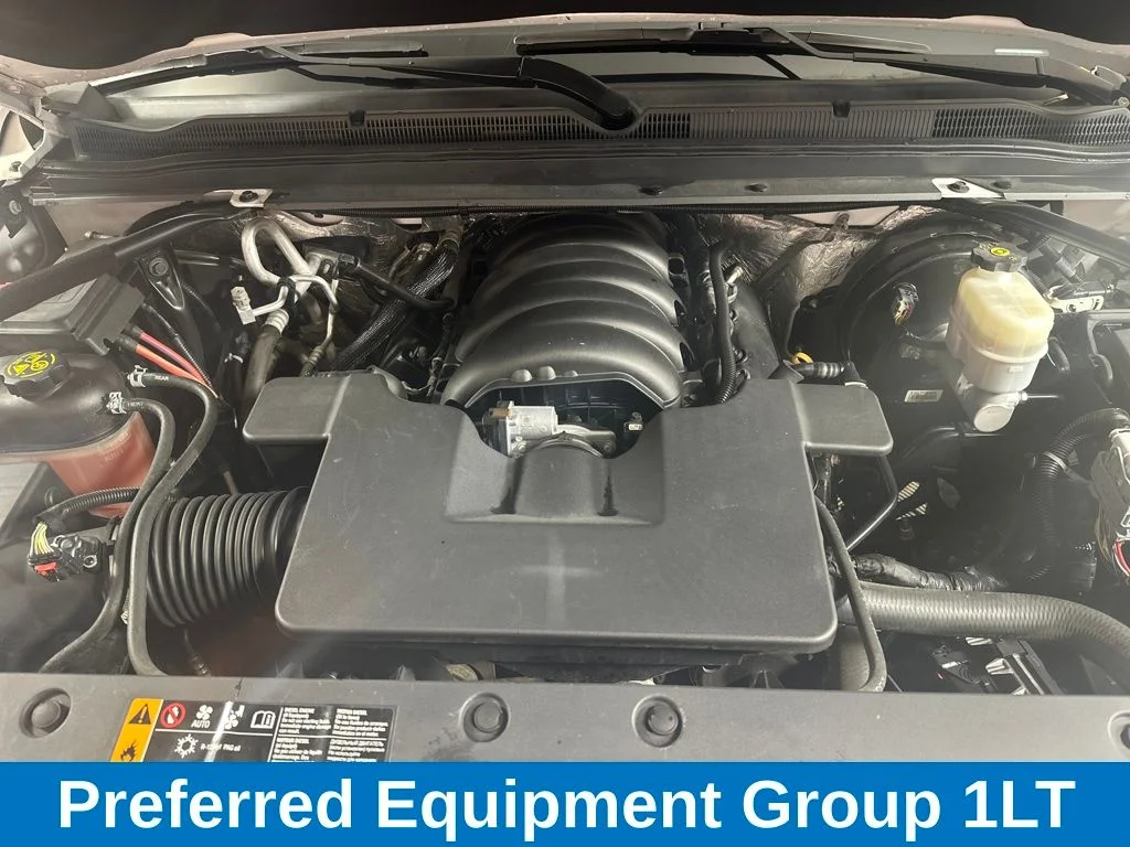 Used 2018 White Chevrolet LT image 5
