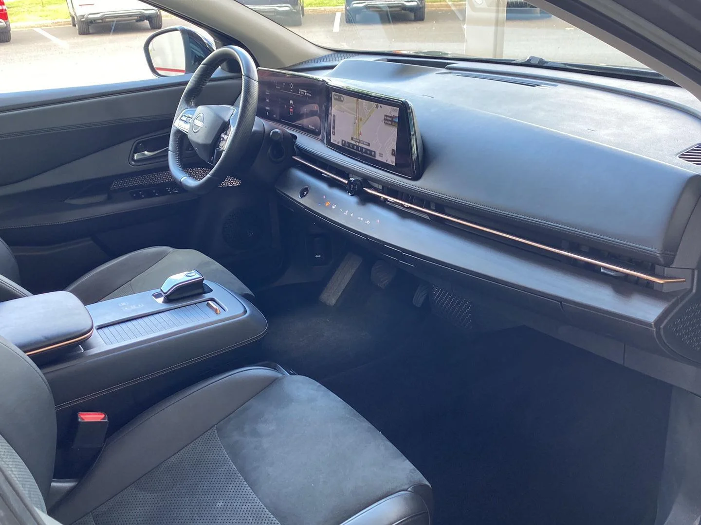 Used 2024 Gun Metallic Nissan ENGAGE image 25