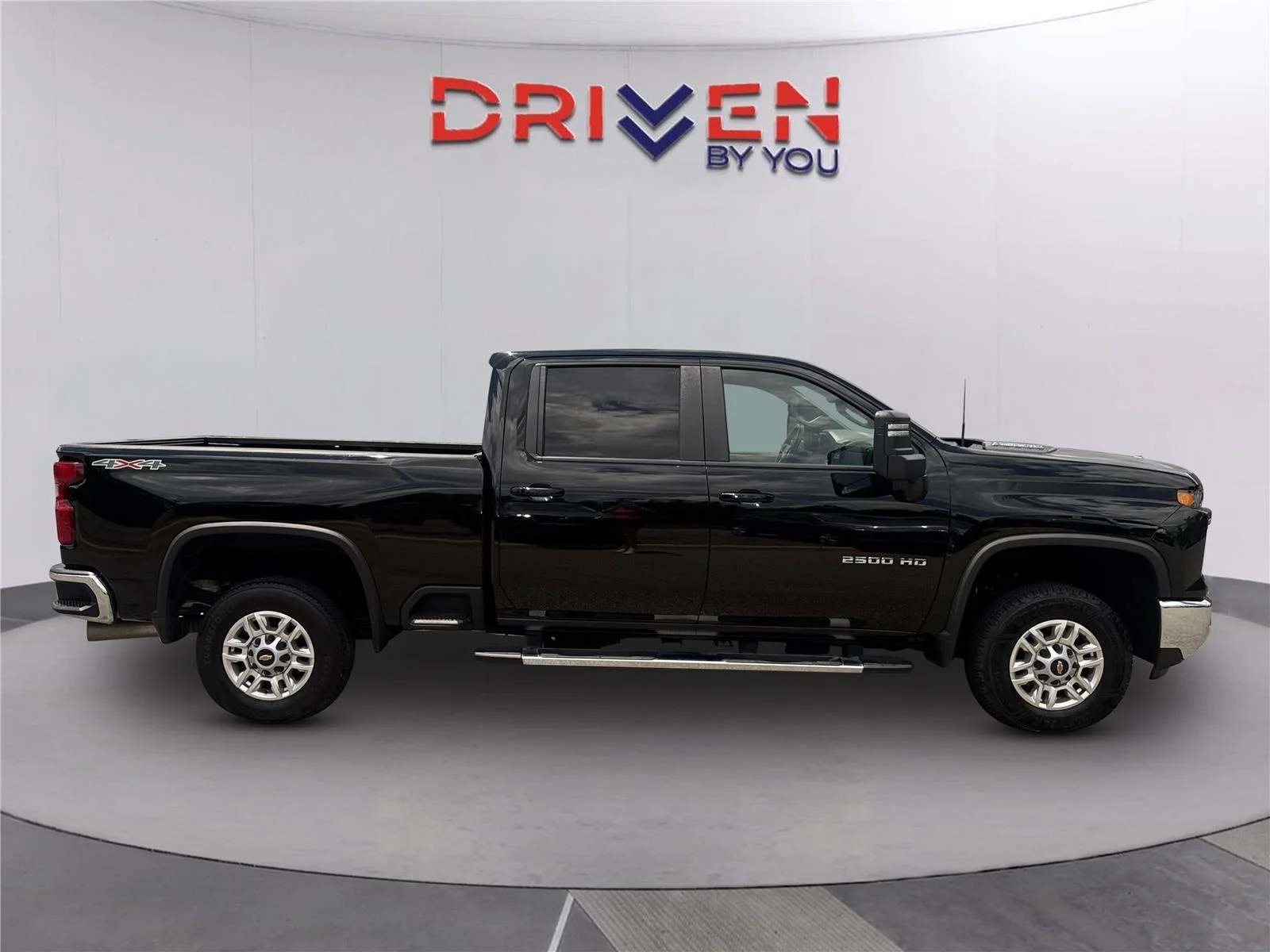 Used 2025 Black Chevrolet LT image 3