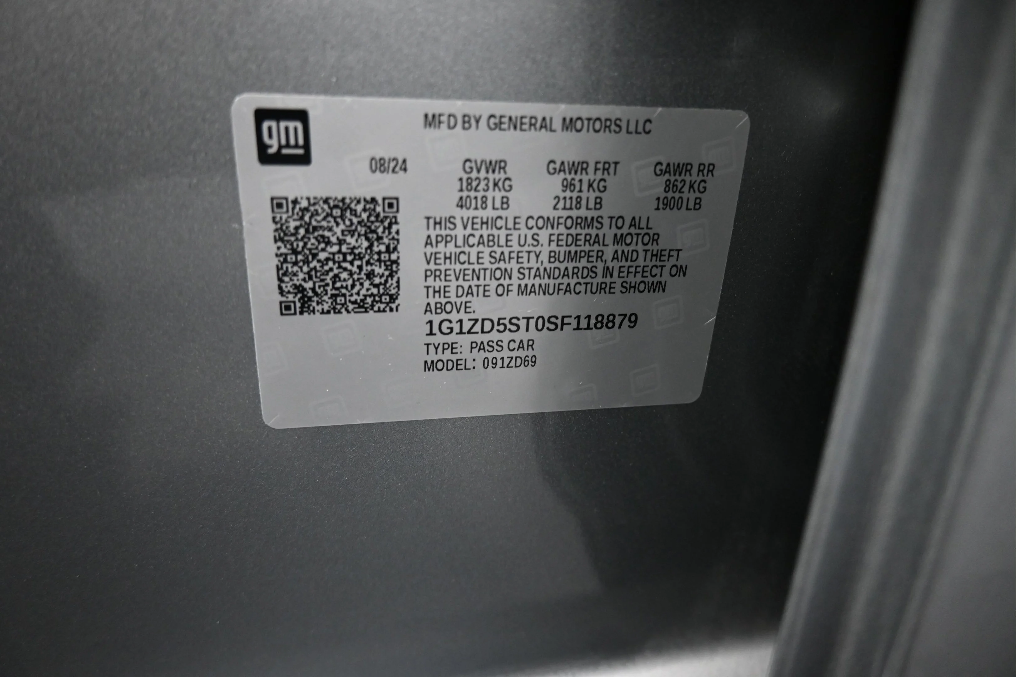 Used 2025 Sterling Gray Metallic Chevrolet LT image 22