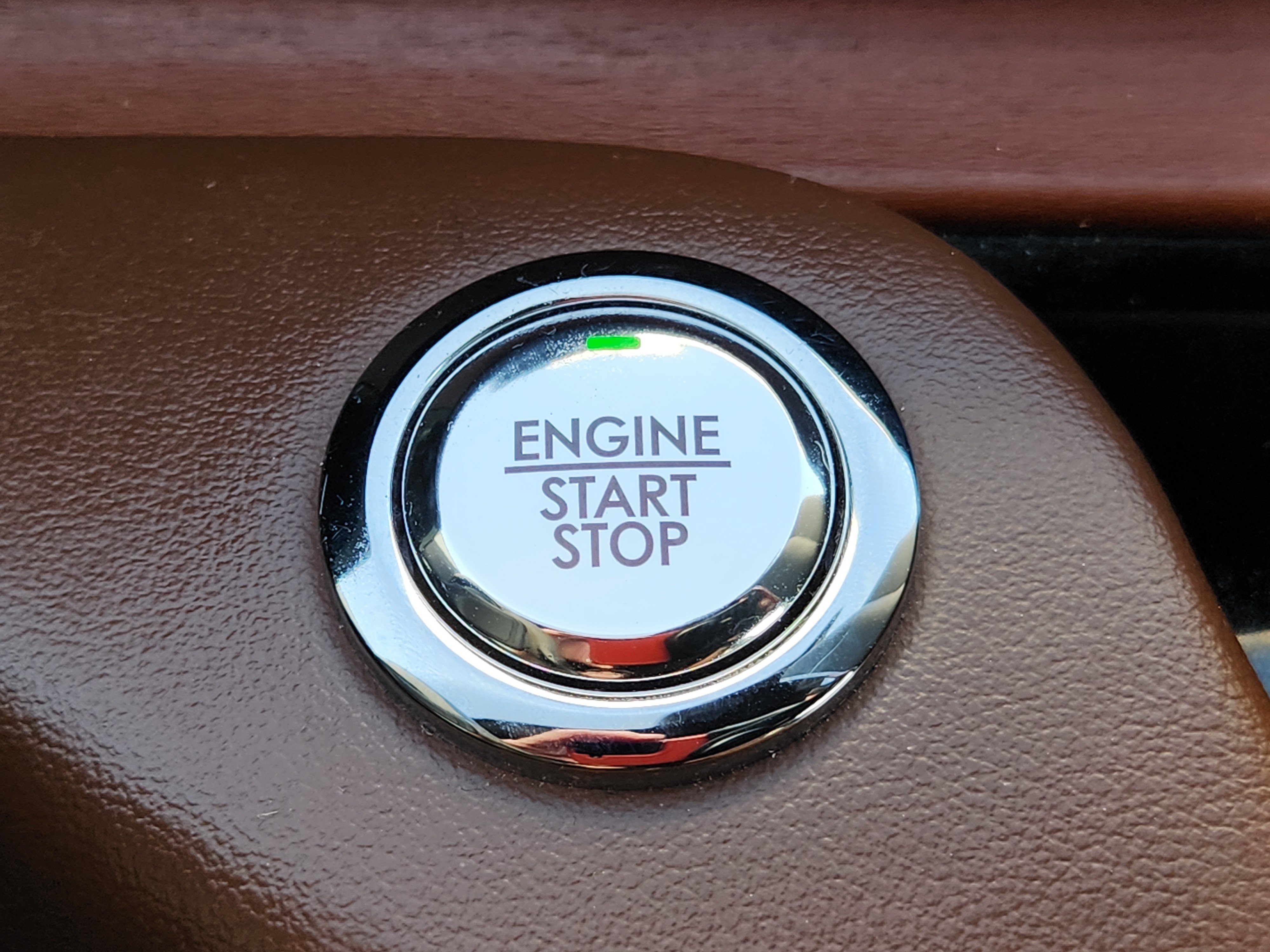 Used 2020 Iced Mocha Metallic Premium Colorant Lincoln Reserve image 23