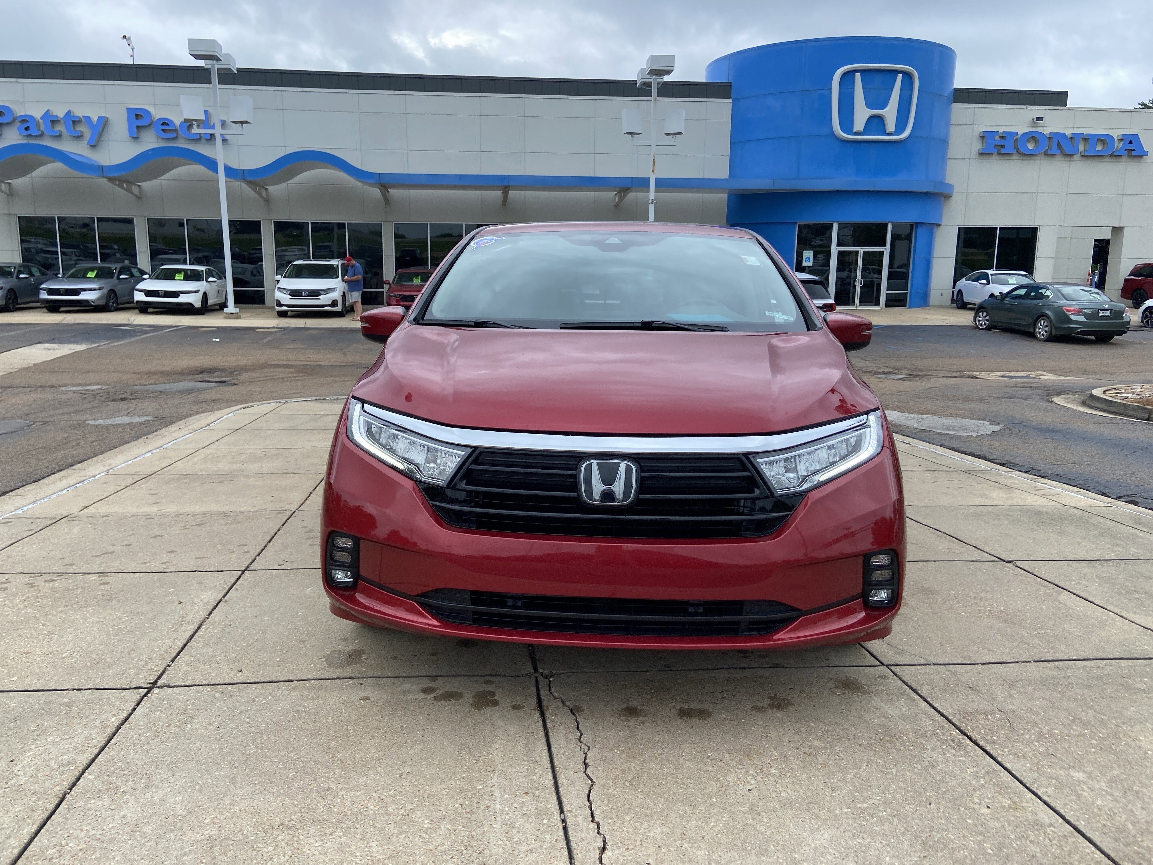 Used 2023 Radiant Red Metallic II Honda EX-L image 3
