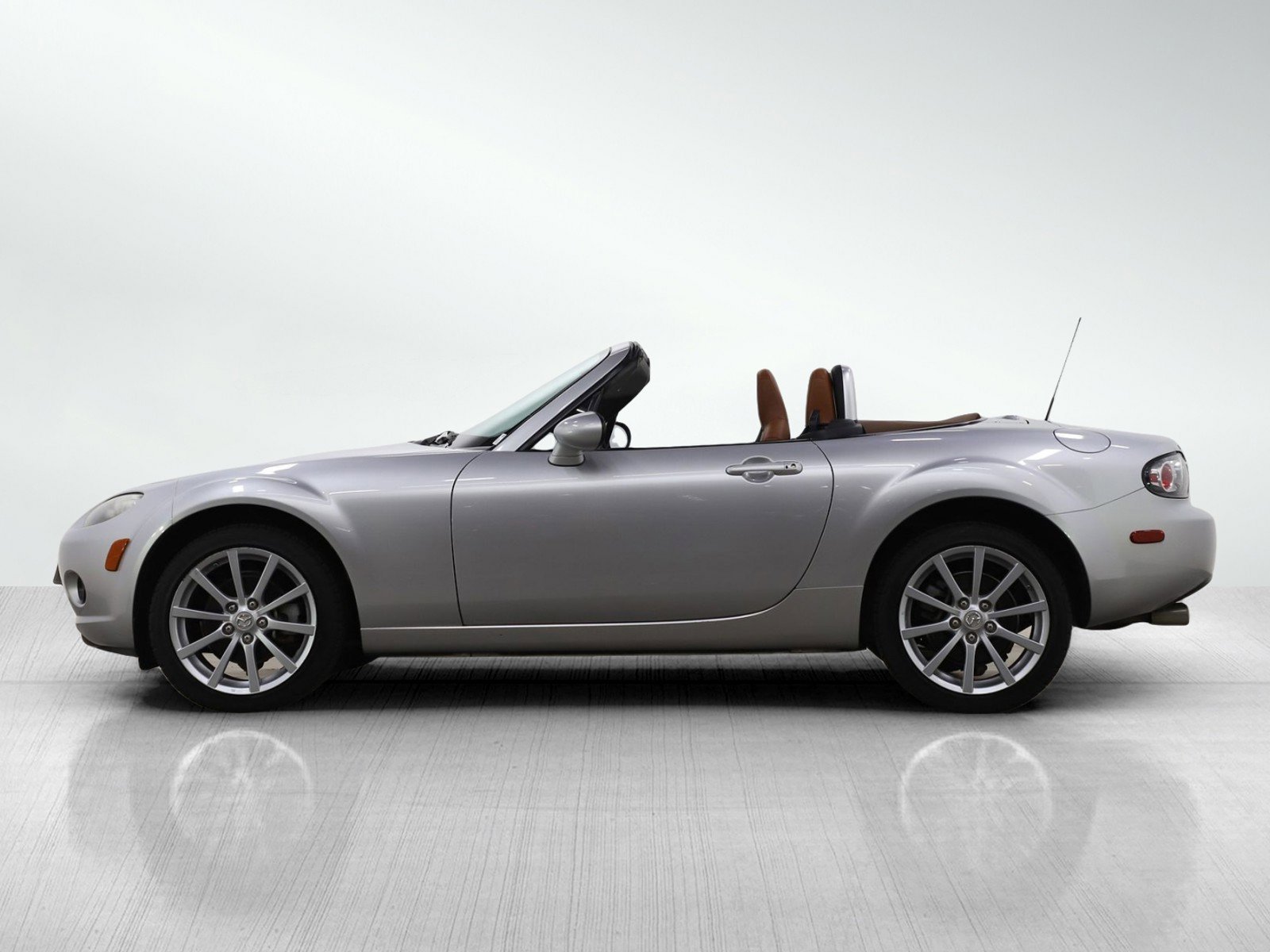 Used 2006 Mazda MX-5 Miata Base with VIN JM1NC25F260104164 for sale in White Bear Lake, Minnesota