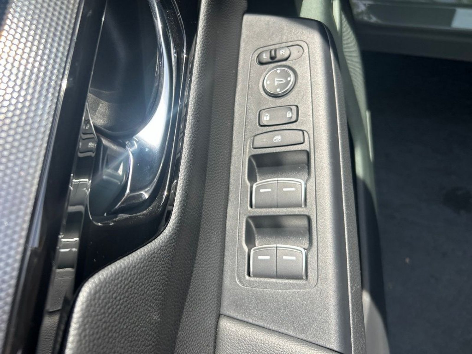 2025 Honda CR-V Sport Touring - Photo 12