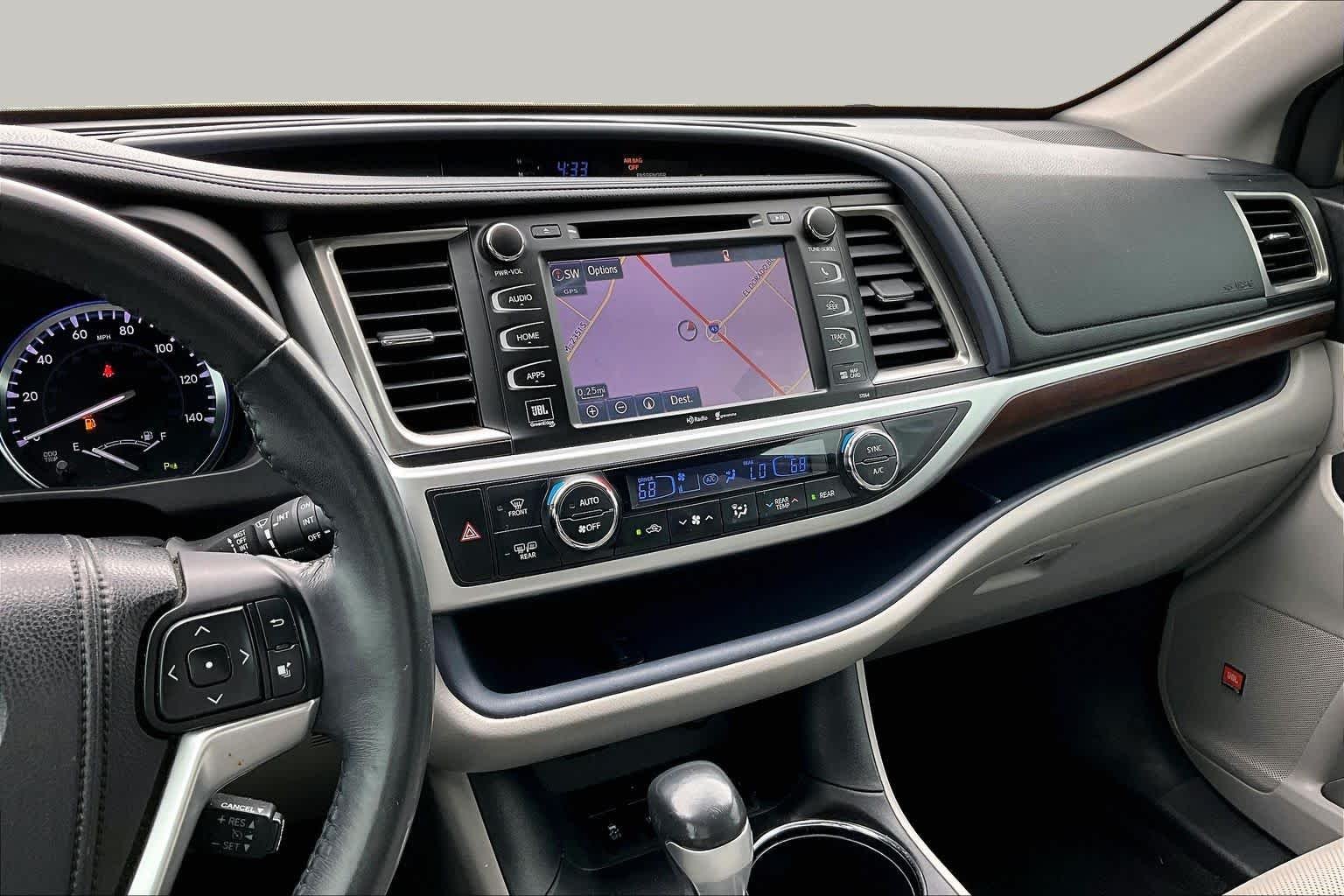 Used 2015 Silver Sky Metallic Toyota Limited image 7