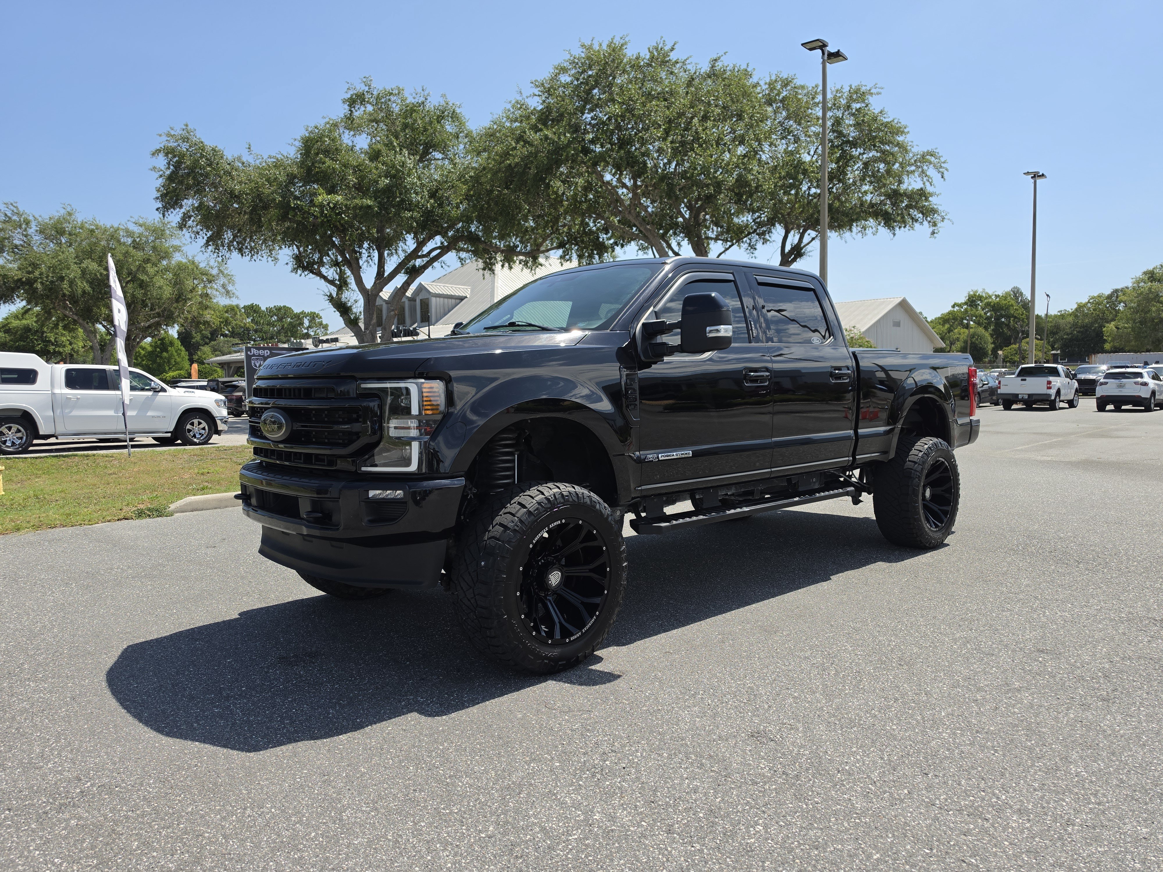 Used 2022 Black Metallic Ford LARIAT image 10