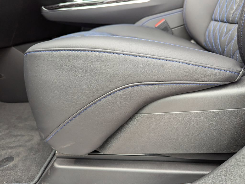 2026 Cadillac Escalade IQL Luxury - Photo 23