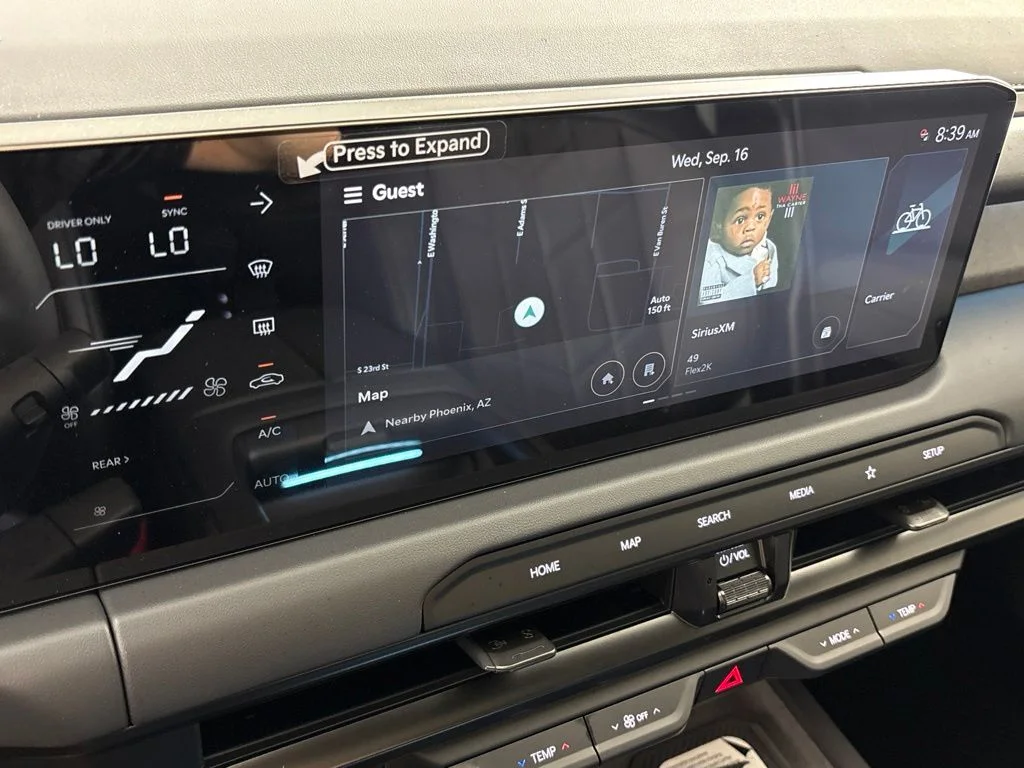 New 2027 Black Jade Green Kia X-LINE SX image 39