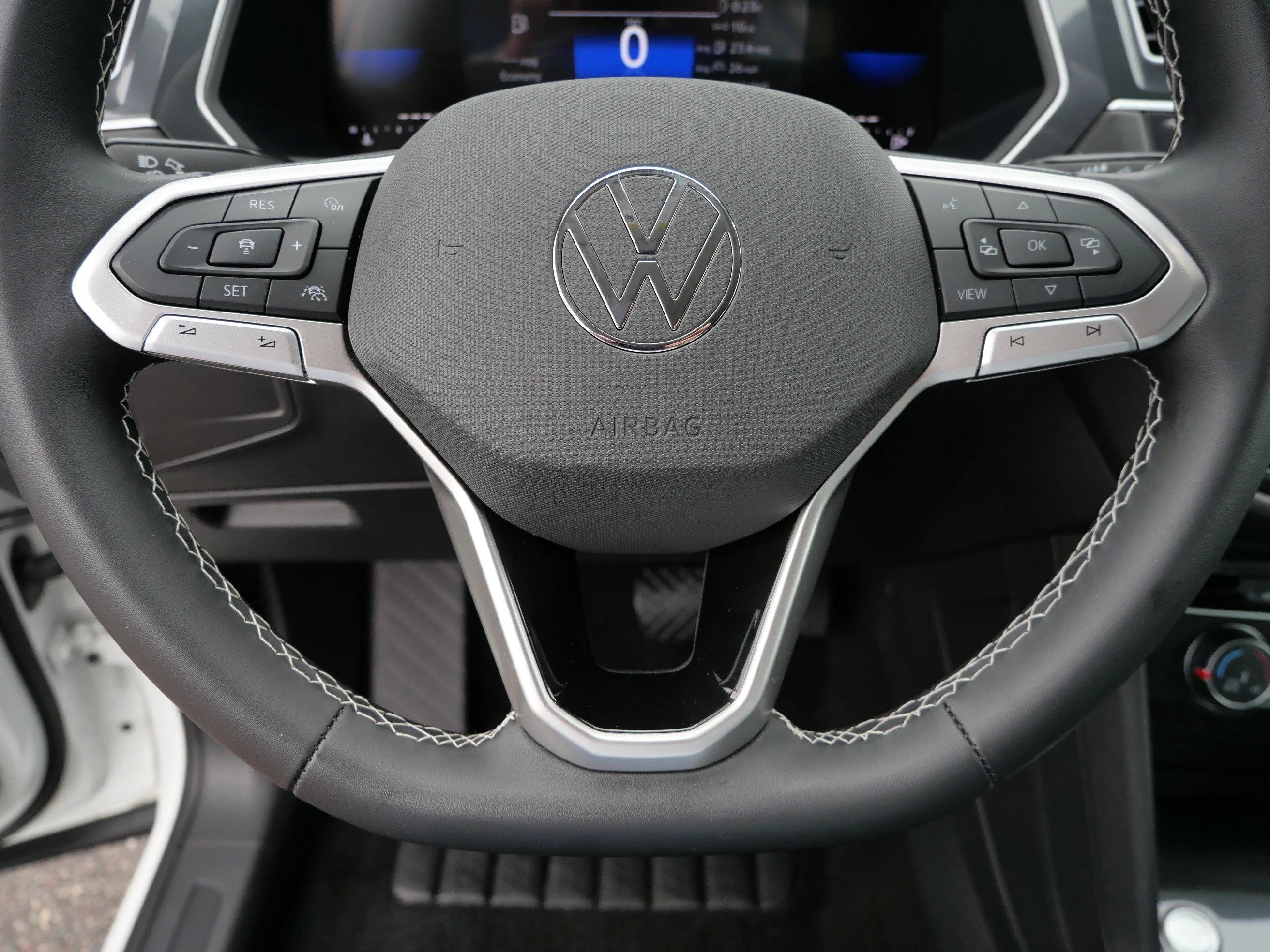 Certified Used 2024 Pure White Volkswagen S image 25