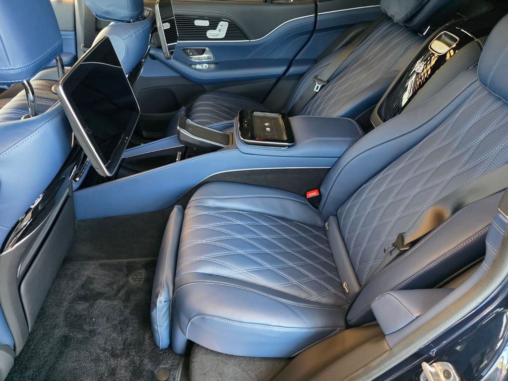 New 2026 Silver Mercedes-Benz Maybach GLS 600 image 11
