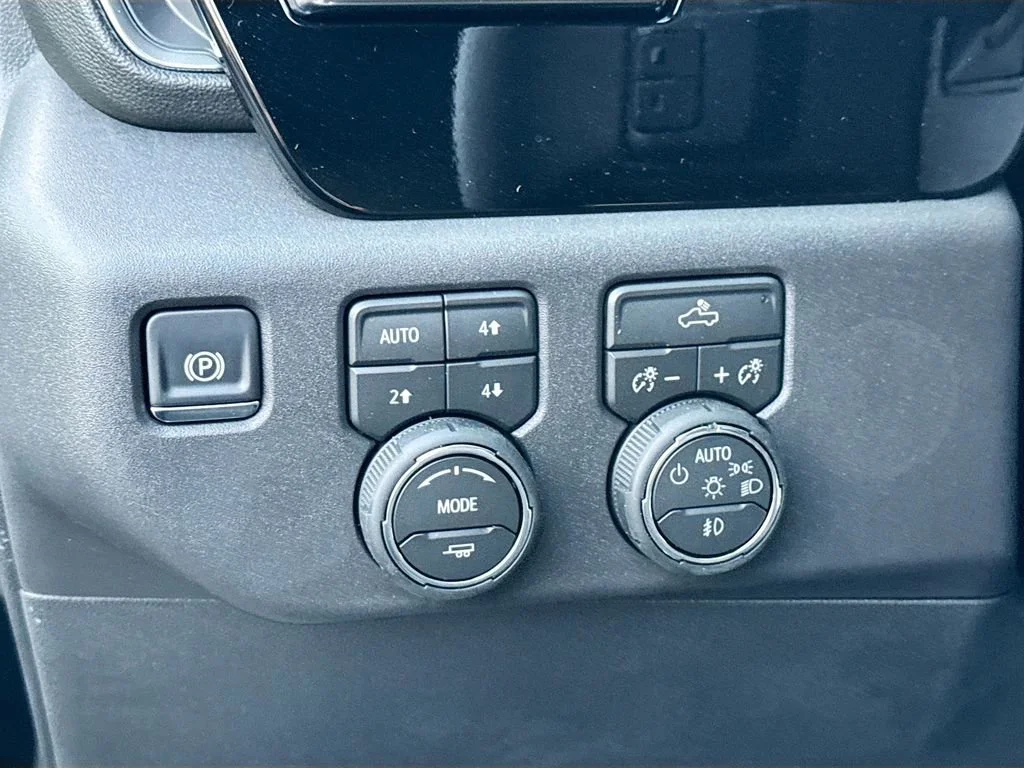2026 Chevrolet Silverado 1500 LT Trail Boss - Photo 10