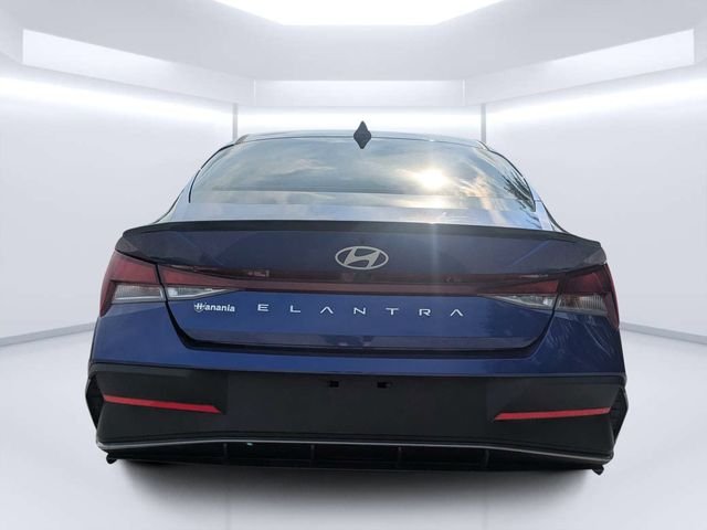 Used 2025 Blue Hyundai SEL Sport image 4