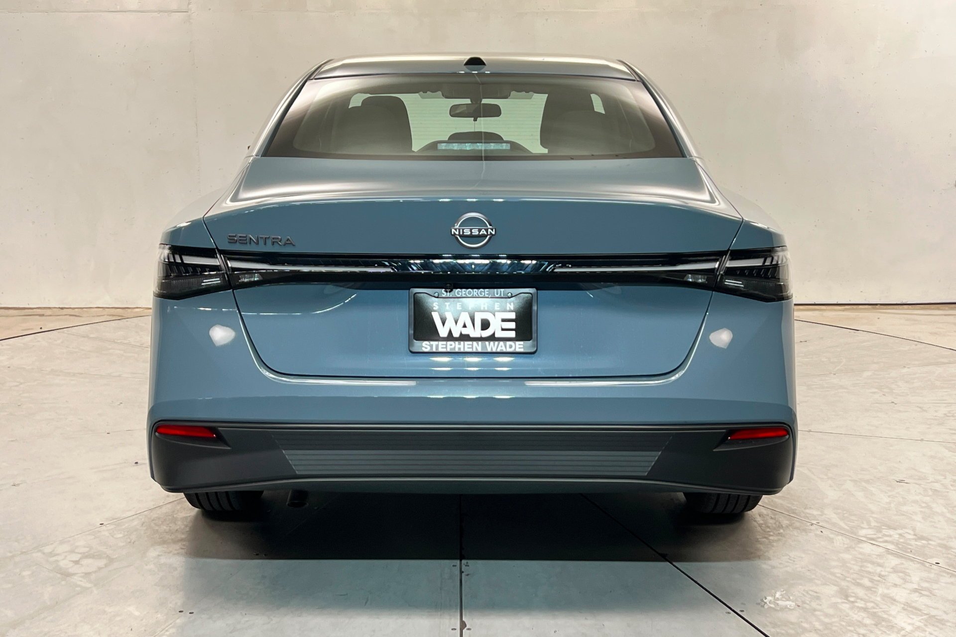 New 2027 Atlantic Gray Metallic Nissan SV image 5