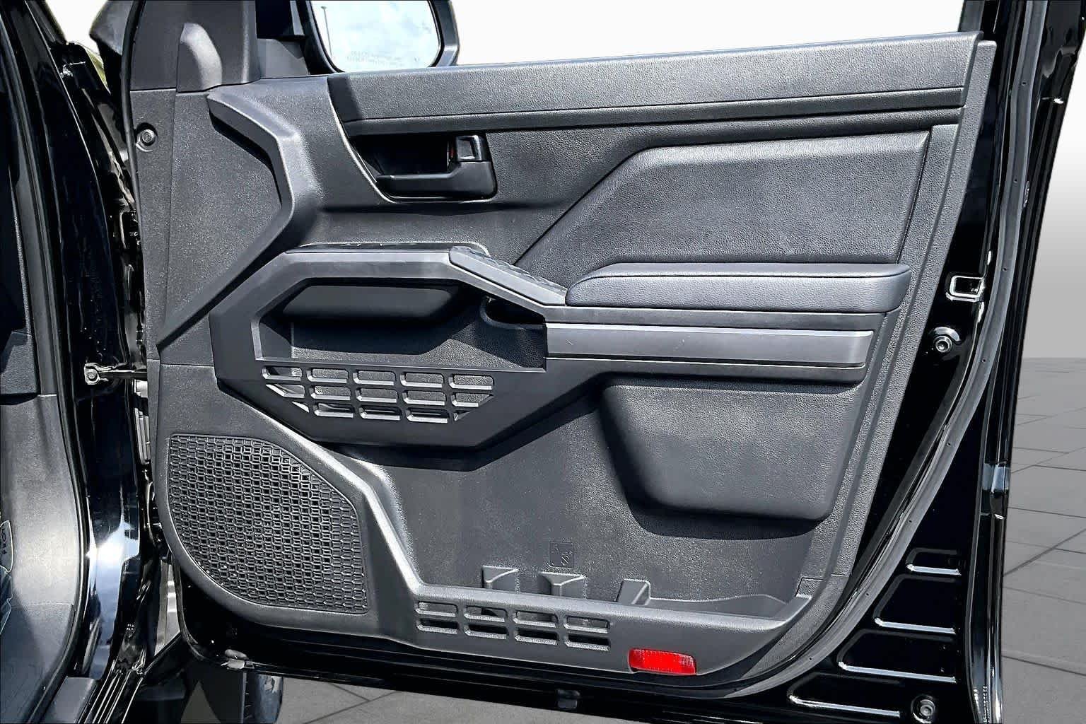 Used 2025 Black Toyota SR5 image 22