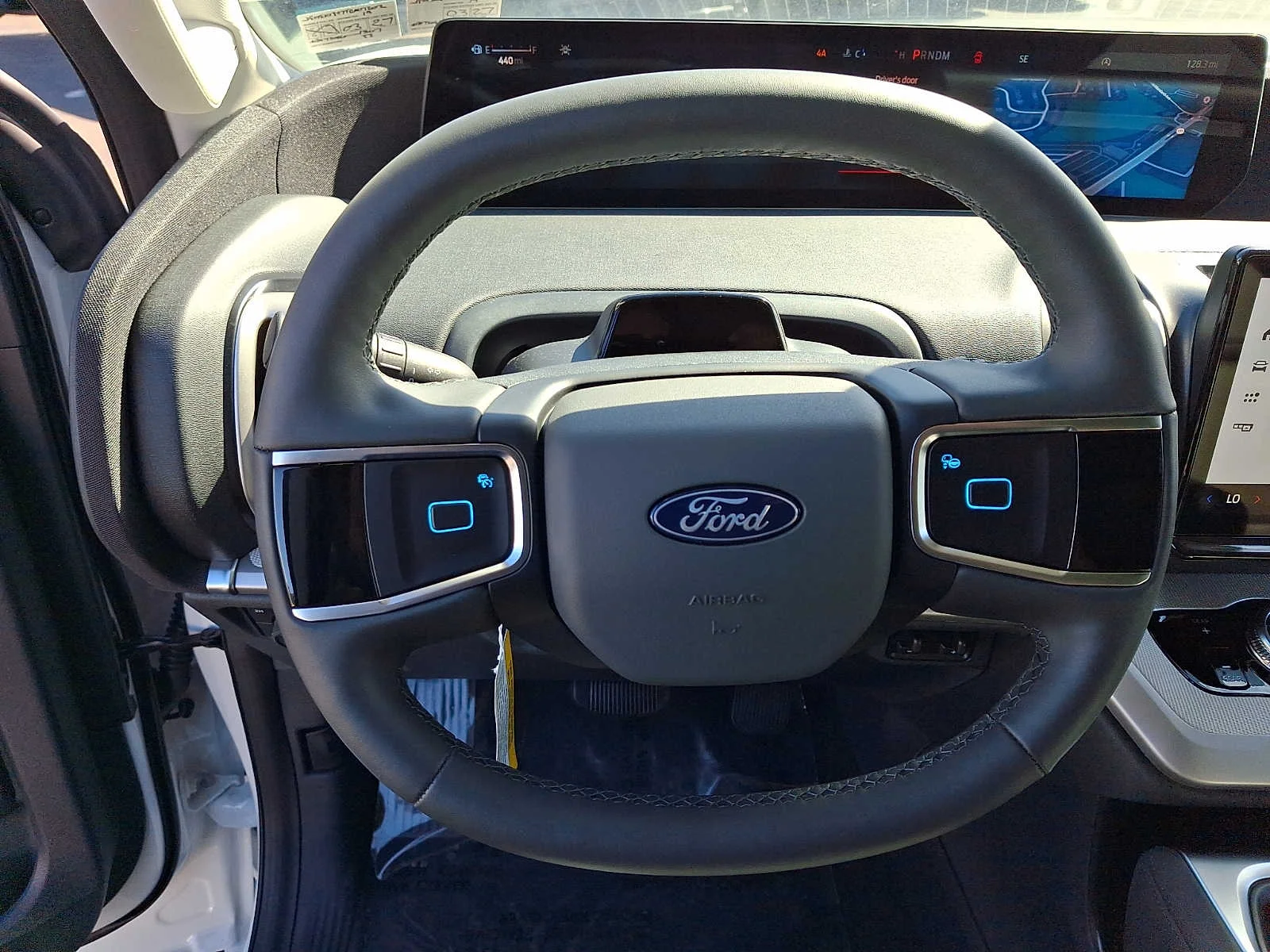 New 2026 Star White Metallic Tri-Coat Ford MAX Active image 13