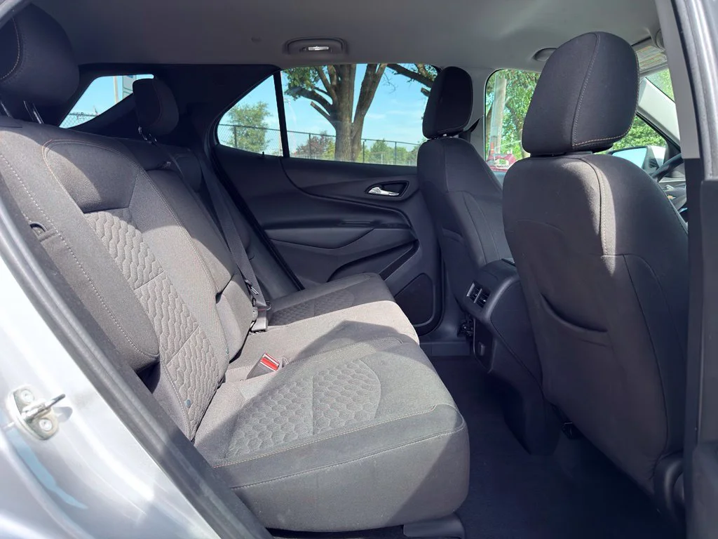 Used 2018 Silver Chevrolet LT image 27