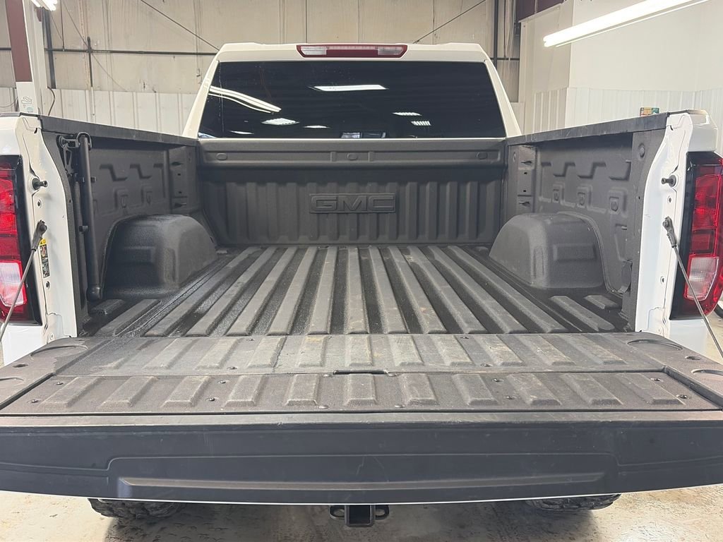 Used 2024 Summit White GMC Elevation image 22