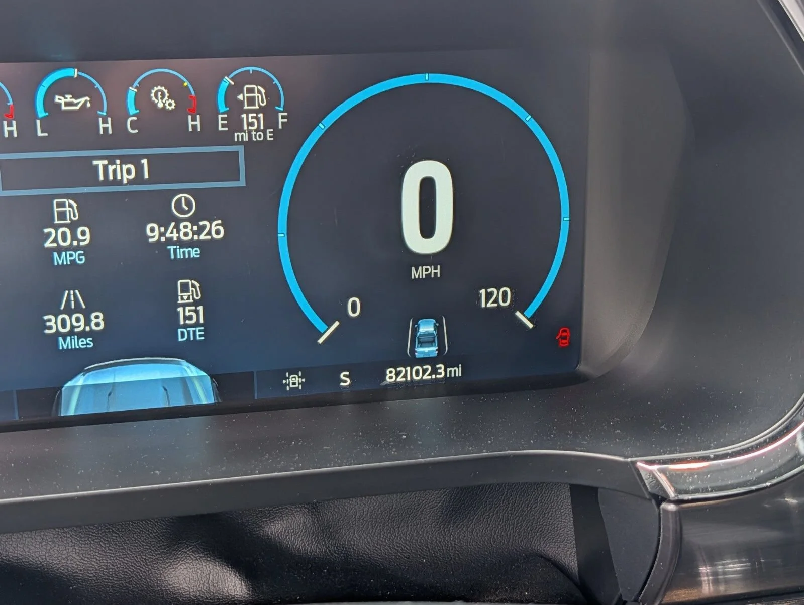 Used 2023 Red Ford LARIAT image 27