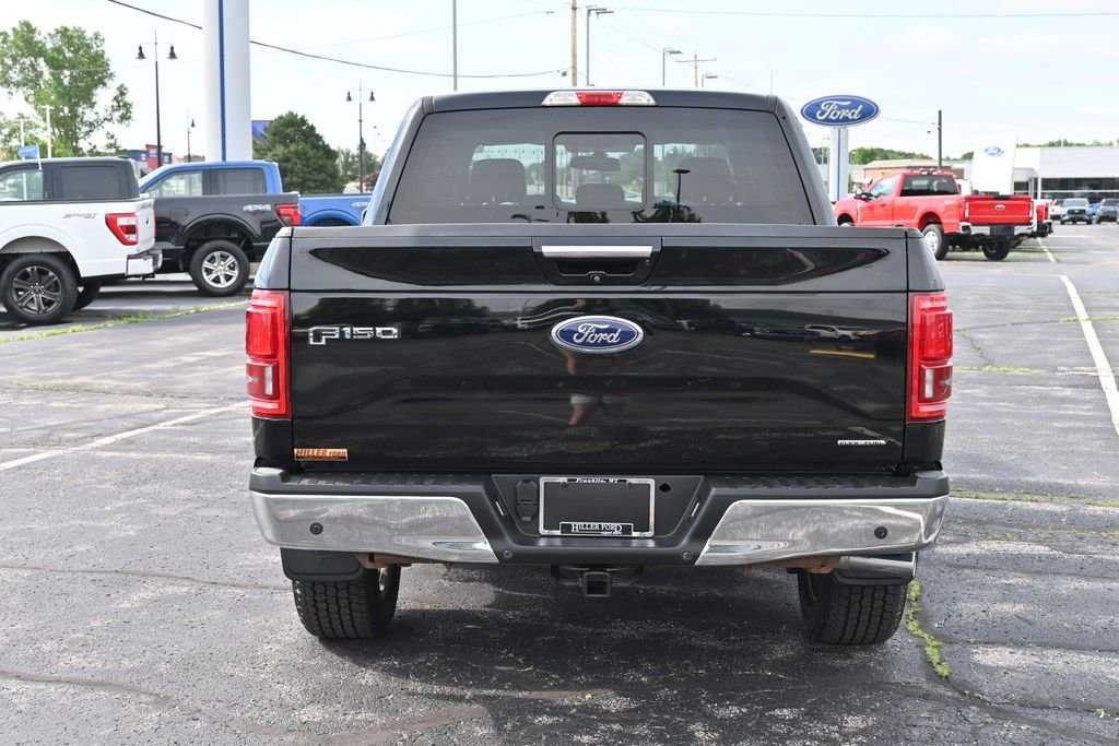 Used 2016 Black Ford Lariat image 10