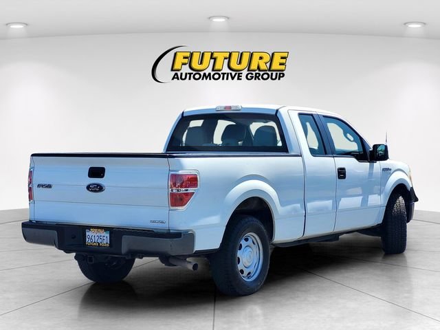 Used 2013 White Ford XL image 4