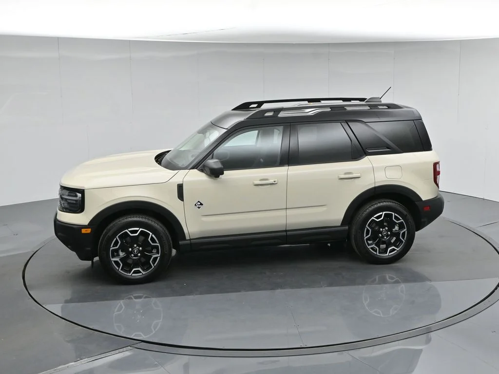 Certified Used 2025 Beige Ford Outer Banks image 45