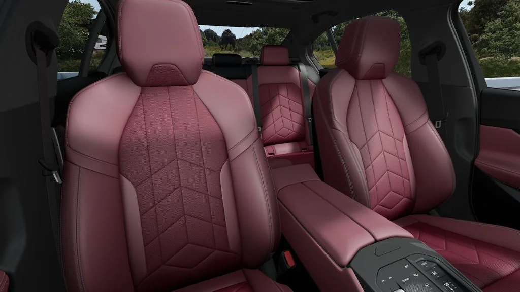 2026 BMW 5 Series 530i - Photo 36