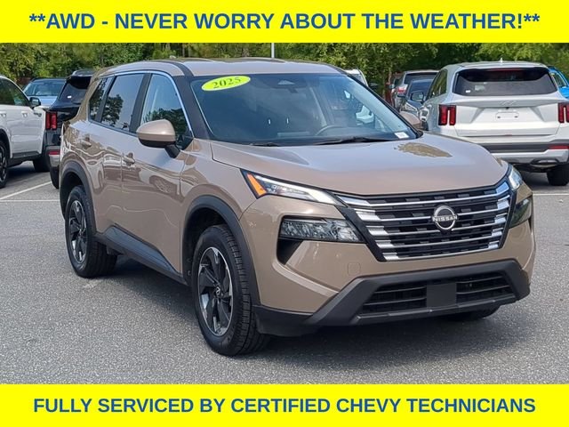 Used 2025 Beige/tan Nissan SV image 3