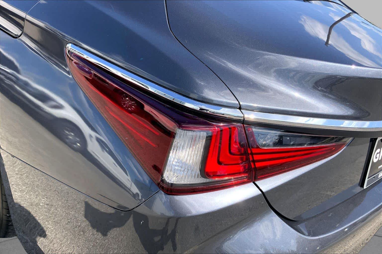 Used 2025 Cloudburst Gray Lexus  image 28