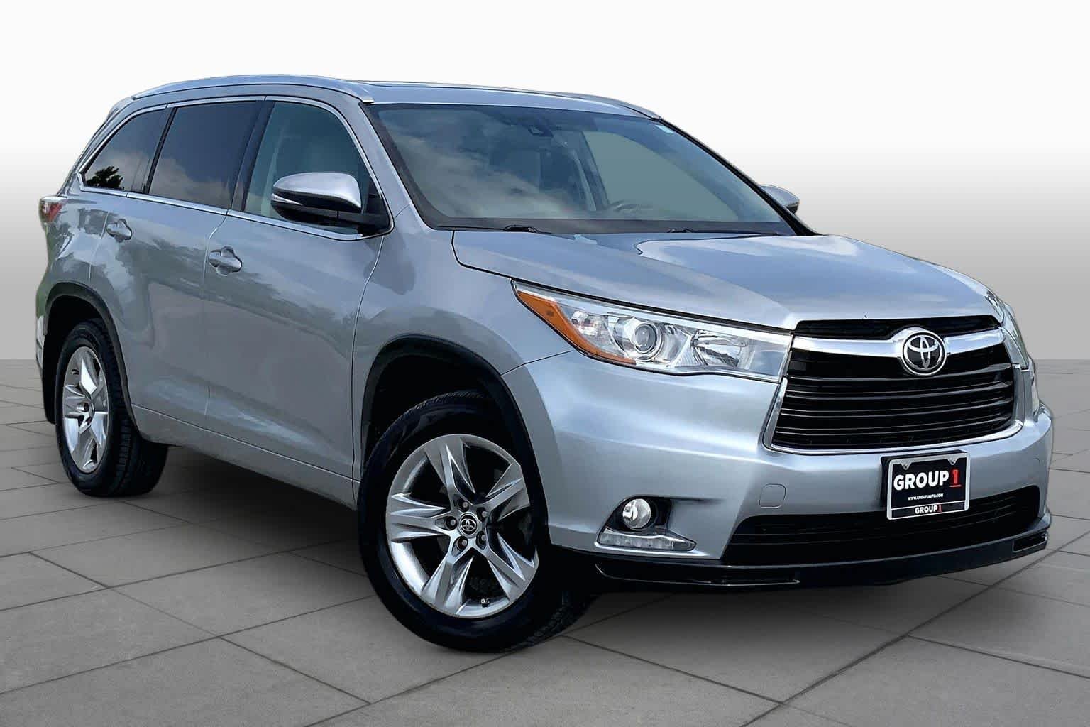 Used 2016 Silver Sky Metallic Toyota Limited Platinum image 3