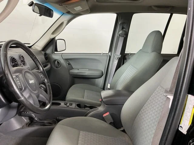 Used 2005 Black Jeep Sport image 10