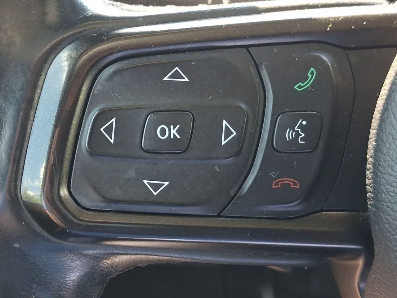 Used 2018 Bright White Clearcoat Jeep Sport S image 23