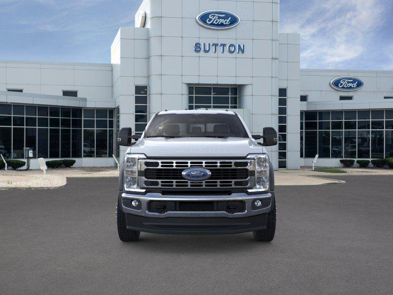 New 2025 Oxford White Ford F-550® XL image 7