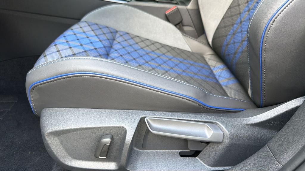 2026 Volkswagen Golf R R - Photo 16