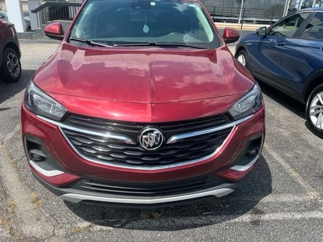 Used 2023  Buick Select image 2